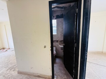 Building Lobby in 2.5 BHK Builder Floor at Signature The Serenas, Sohna Sector 36 – for Rent