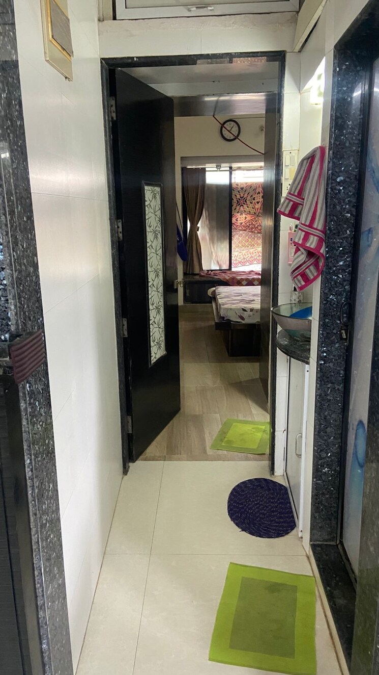 Bathroom, kamala-ashish-tower 1 Bedroom 425 Sq.Ft. Apartment In Kandivali West Mumbai 9189014