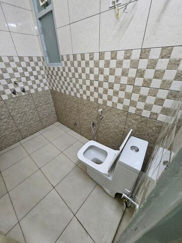 Bathroom in 2 BHK Builder Floor at Patel Nagar – for Rent