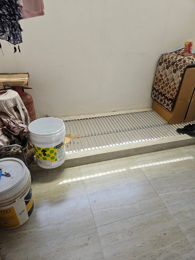  Parking, patel nagar 2 Bedroom 900 Sq.Ft. Builder Floor In Patel Nagar Delhi 9189001