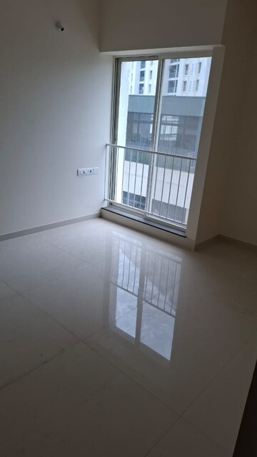 Room in 2 BHK Apartment at Kumar Megapolis, Hinjewadi – for Rent