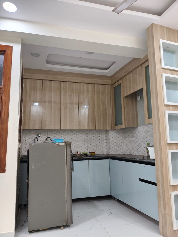 Kitchen, hajipur 2 Bedroom 900 Sq.Ft. Builder Floor In Hajipur Noida 9189134