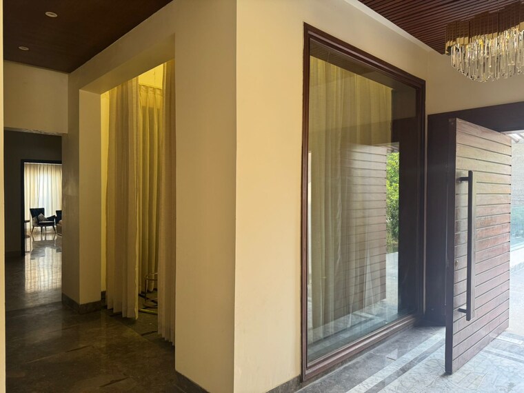 Room, patel nagar 2 Bedroom 800 Sq.Ft. Builder Floor In Patel Nagar Delhi 9189060