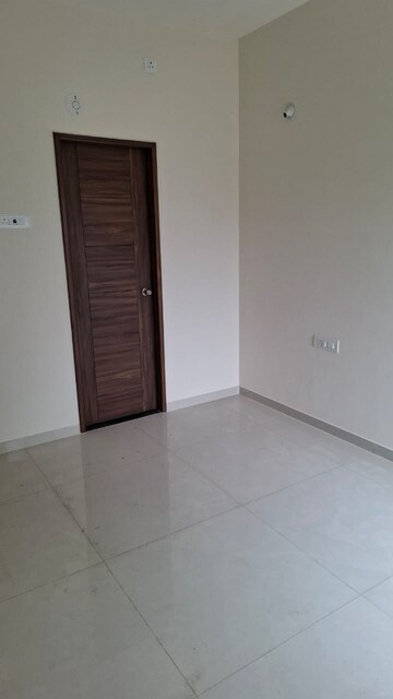 Room in 2 BHK Apartment at Kumar Megapolis, Hinjewadi – for Rent