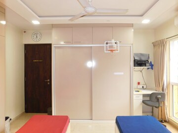 Team Area in 3 BHK Apartment at Platinum Life, Andheri West – for Sale