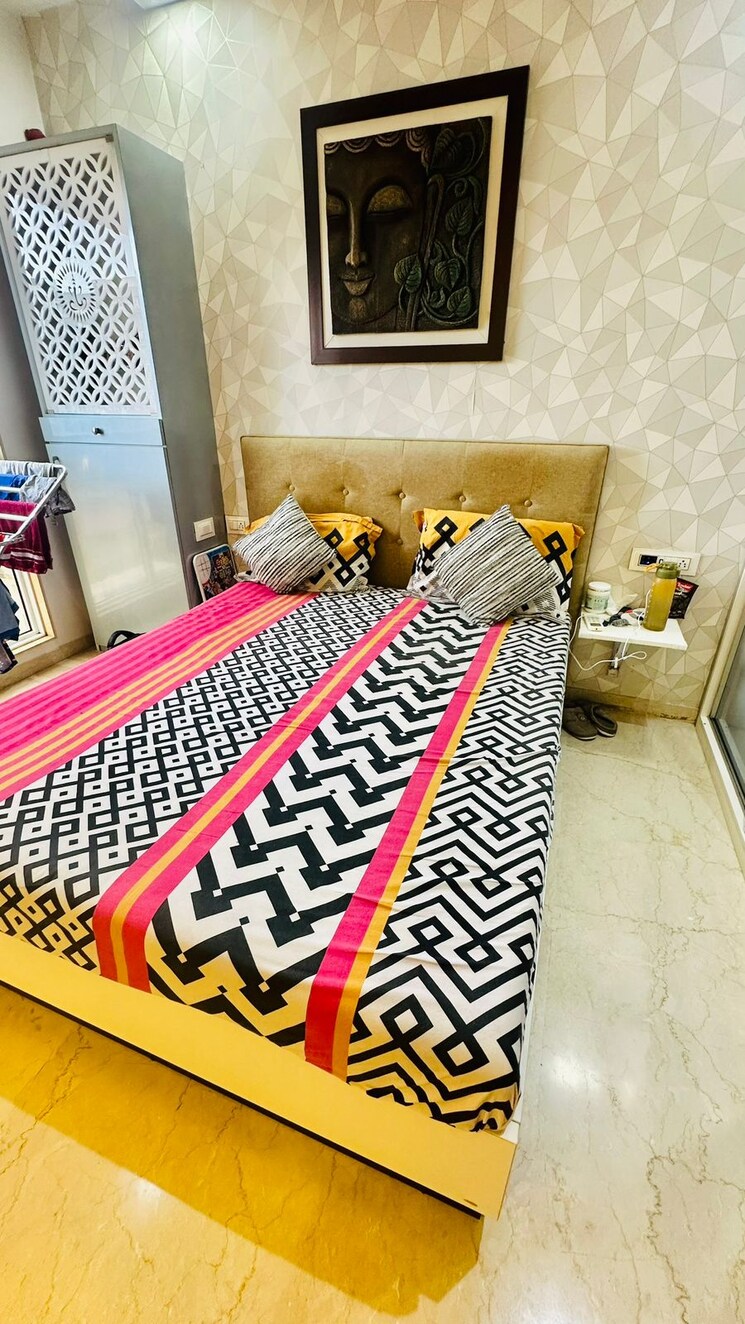 Bedroom, platinum-life 3 Bedroom 900 Sq.Ft. Apartment In Andheri West Mumbai 9189087