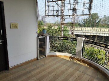 Balcony in 2 BHK Apartment at Gomti Nagar – for Rent