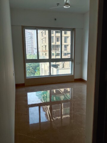 Room in 2 BHK Apartment at DGS Sheetal Tapovan, Malad East – for Rent