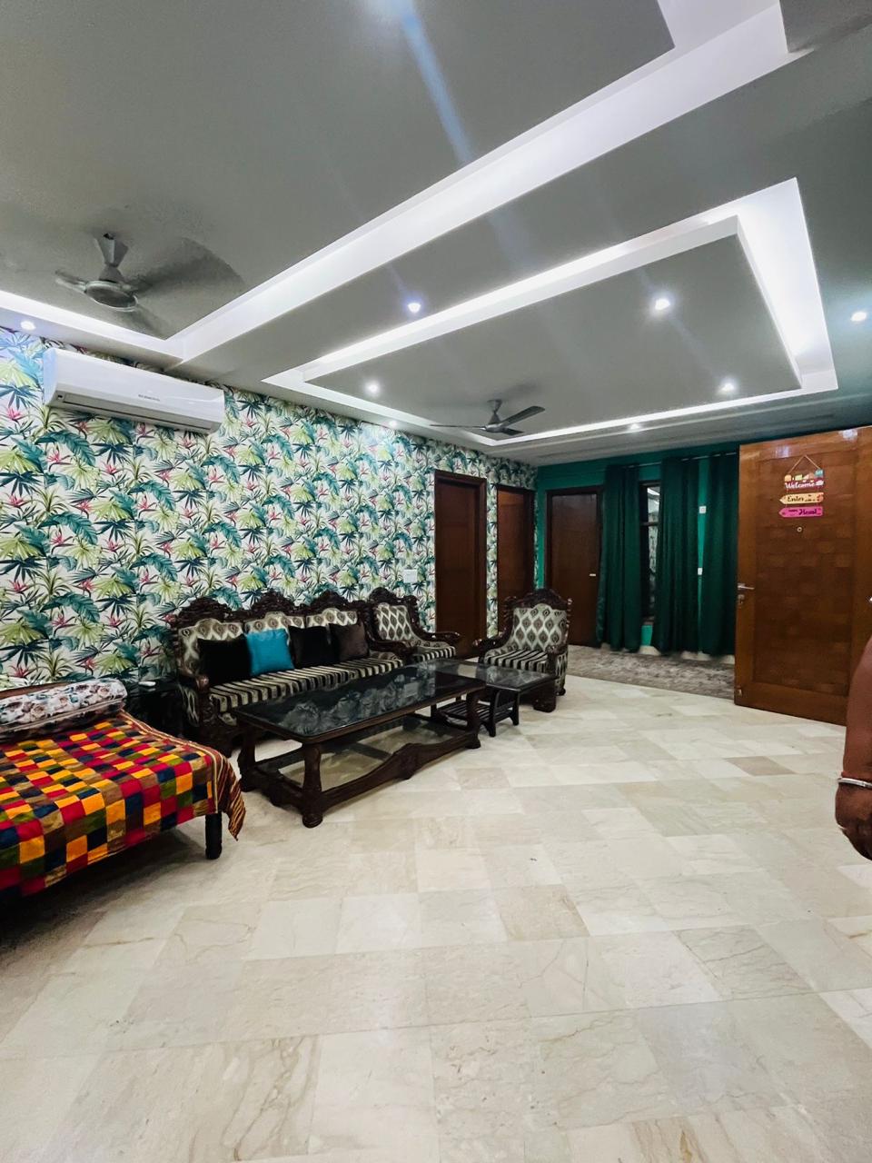 2.5 BHK Builder Floor For Rent in Saket