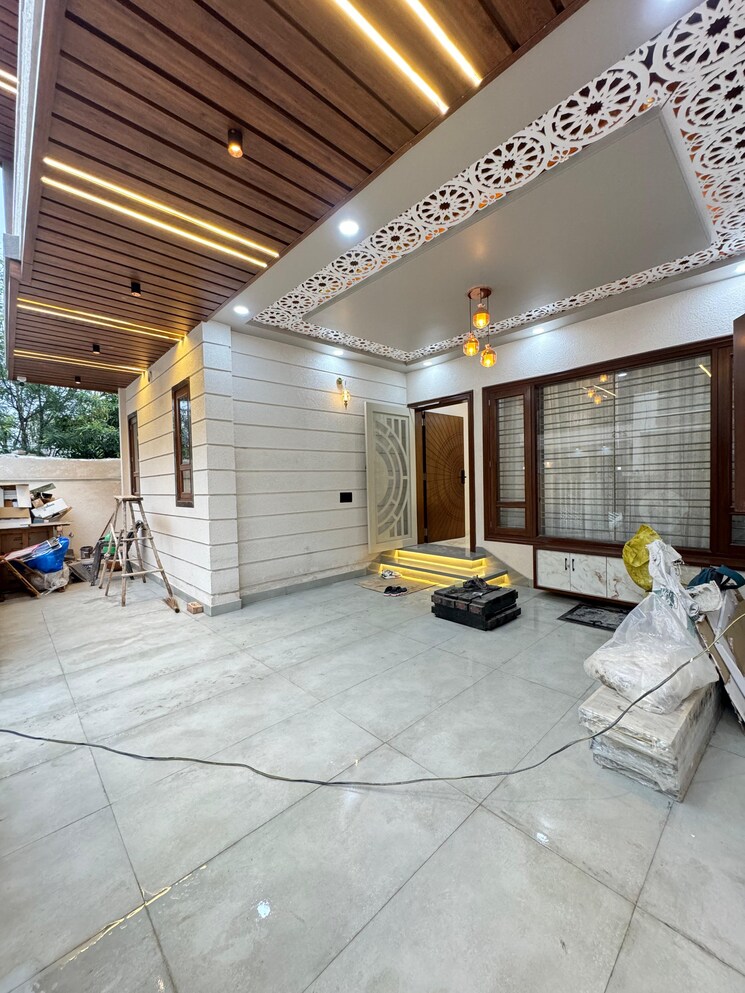  Parking, sirsi road 5 Bedroom 4811 Sq.Ft. Villa In Sirsi Road Jaipur 9189280