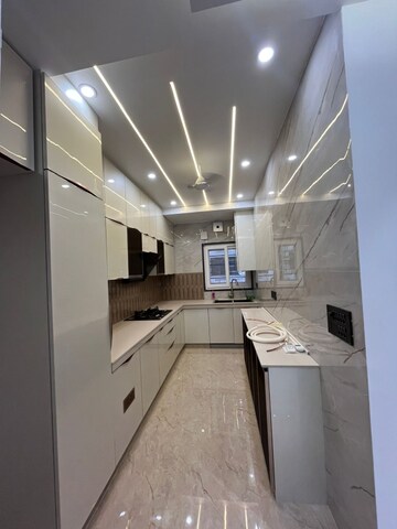 Kitchen in 3 BHK Apartment at DDA Rosewood Apartments, Vasant Kunj – for Rent