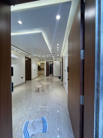 Building Lobby in 3 BHK Apartment at DDA Rosewood Apartments, Vasant Kunj – for Rent