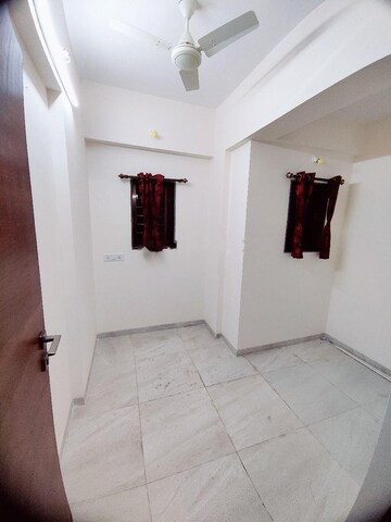 Room in 3.5 BHK Apartment at Yash Twin Tower, Baner – for Sale