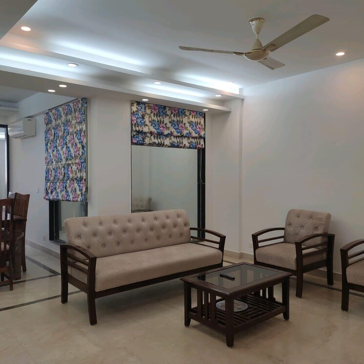 Living Room, dlf-pink-town-house 4 Bedroom 3200 Sq.Ft. Builder Floor In Dlf City Phase 3 Gurgaon 9189366
