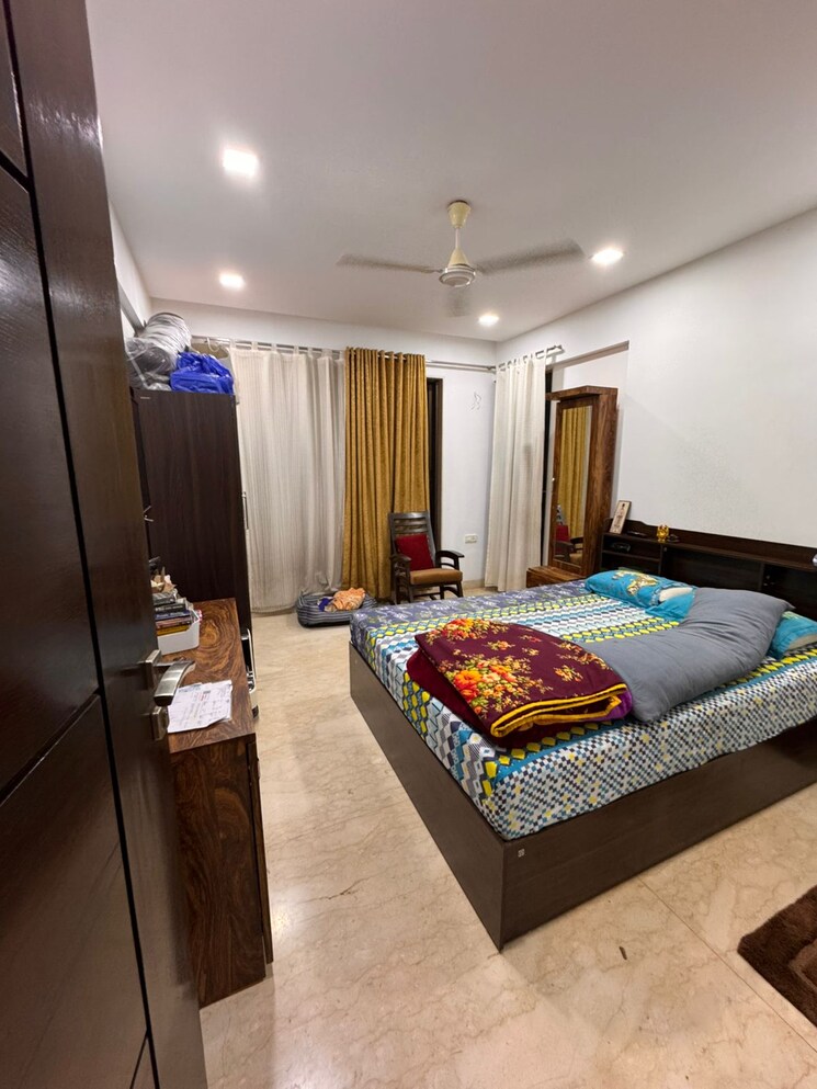 Bedroom, patel nagar 3 Bedroom 1600 Sq.Ft. Builder Floor In Patel Nagar Delhi 9189400