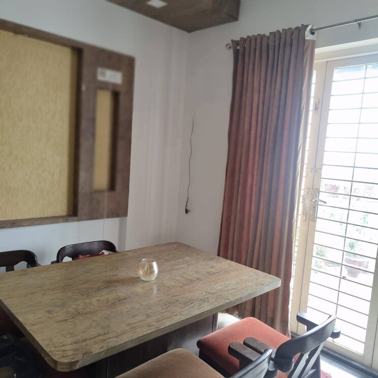 Bedroom, patel nagar 3 Bedroom 1200 Sq.Ft. Builder Floor In Patel Nagar Delhi 9189405