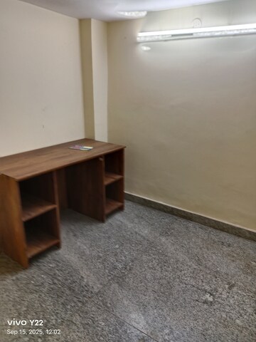 Room in 3 BHK Independent House at Laxmi Nagar – for Rent