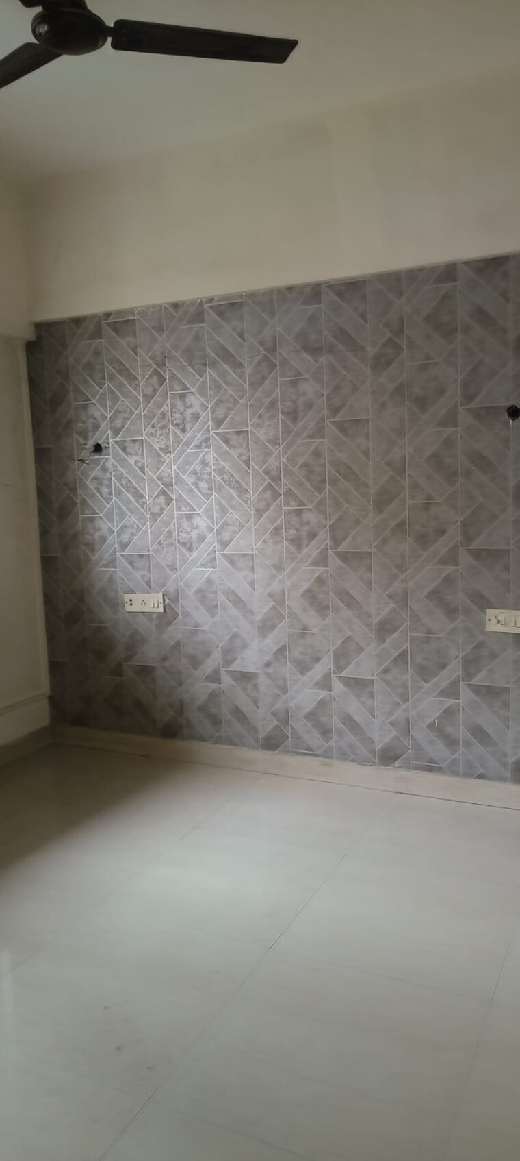 Room, dosti-daffodil 1 Bedroom 560 Sq.Ft. Apartment In Wadala East Mumbai 9189440