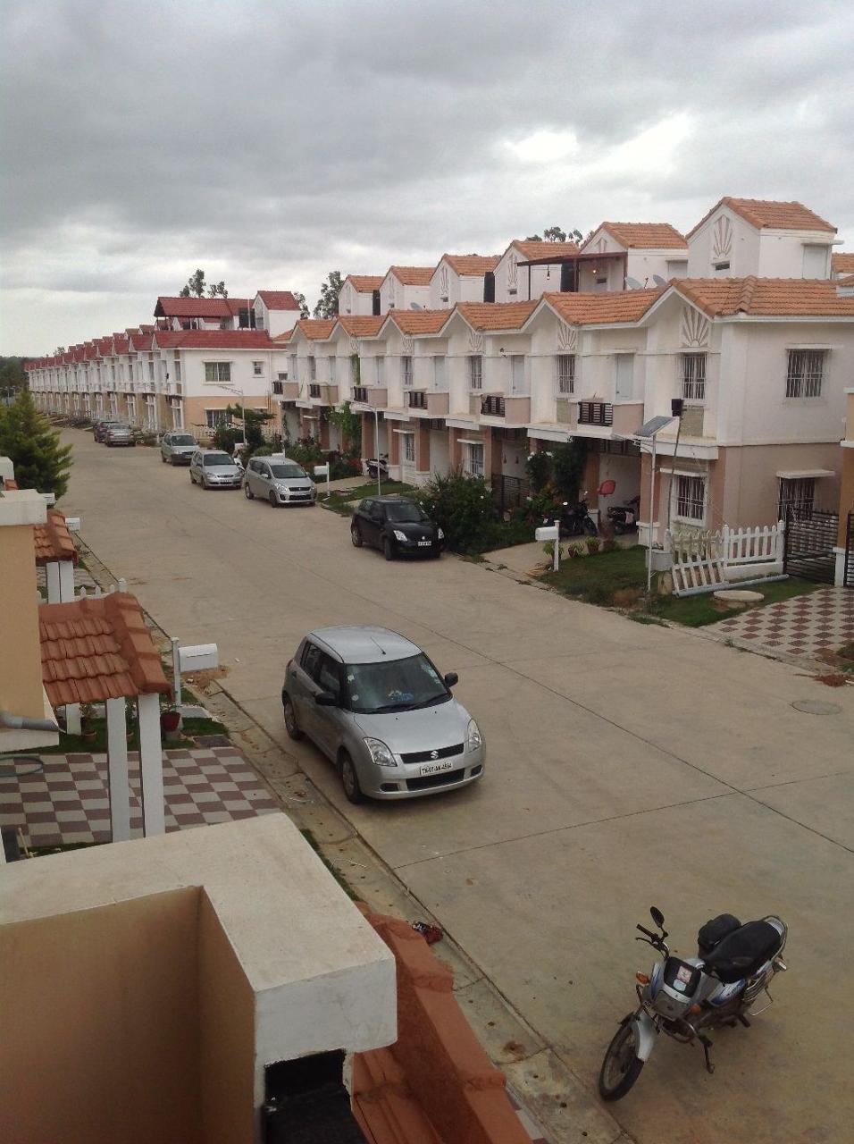 3 BHK 1225 Sq.Ft. Apartment in Pruksa Silvana Villas