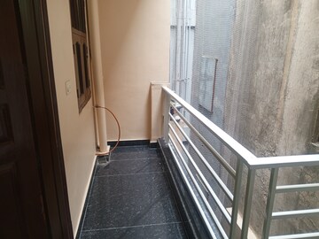 Balcony in 2 BHK Builder Floor at Ansal Sushant Lok I, Sector 43 – for Rent