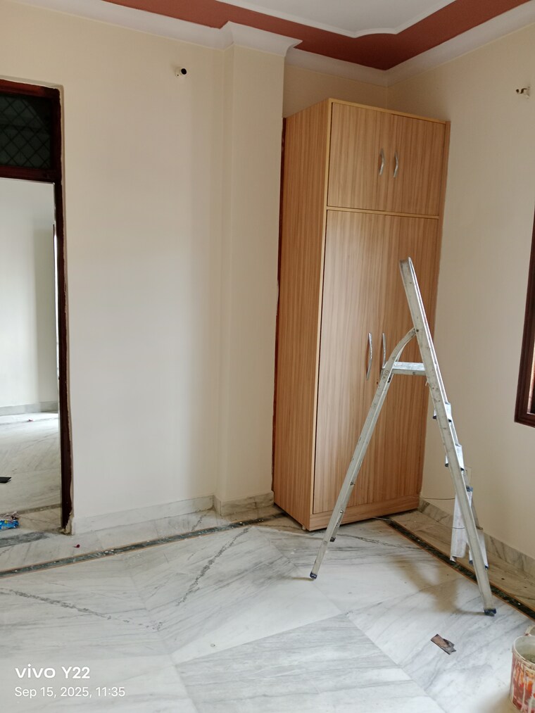 undefined, laxmi nagar 3 Bedroom 1100 Sq.Ft. Independent House In Laxmi Nagar Delhi 9189493