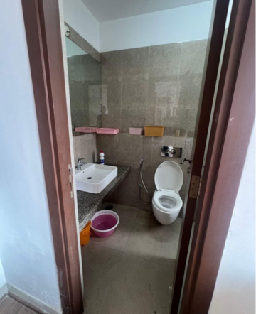 Bathroom in 2 BHK Apartment at Shyam Kunj Goregaon West, Shri Nagar – for Rent