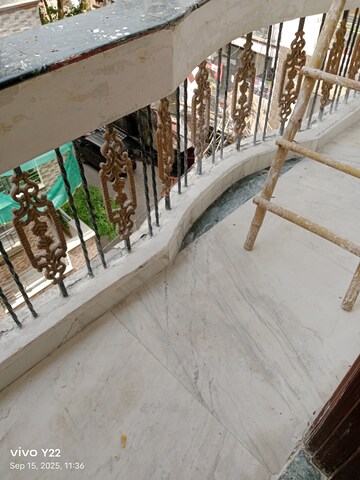 Balcony in 3 BHK Independent House at Laxmi Nagar – for Rent