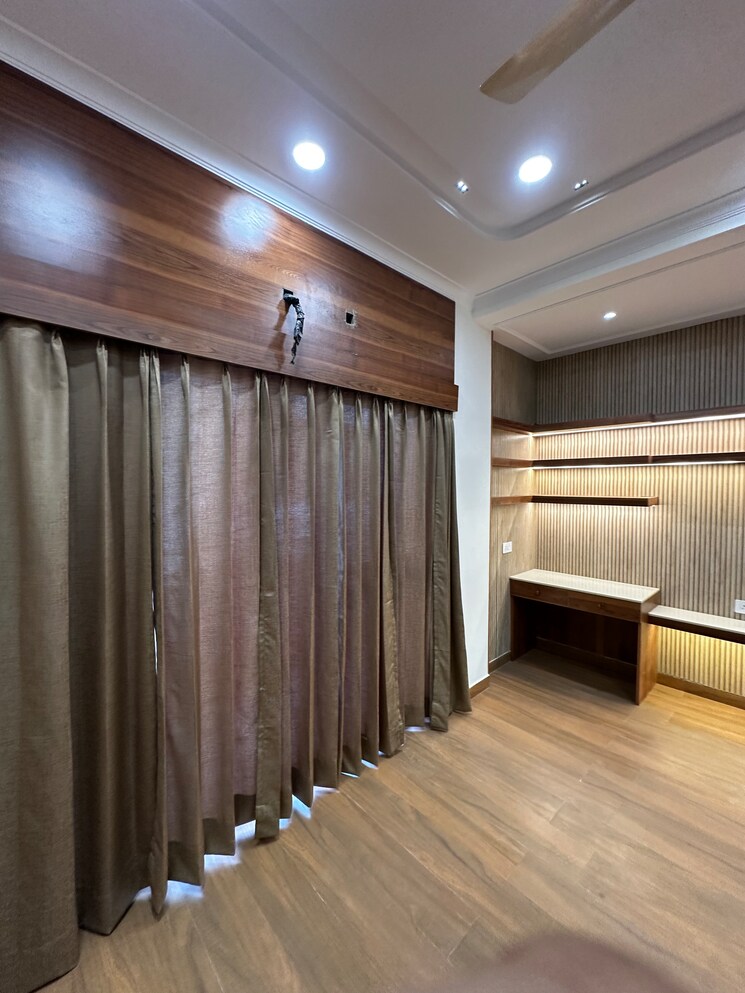 undefined, sector 31 2 Bedroom 1800 Sq.Ft. Villa In Sector 31 Faridabad 9189503