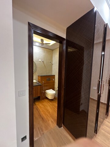 Furnished Amenities in 2 BHK Villa at Sector 31 – for Rent