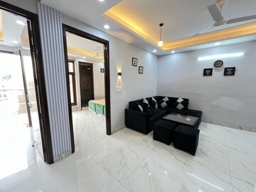 Parking in 2 BHK Builder Floor at Saket – for Rent