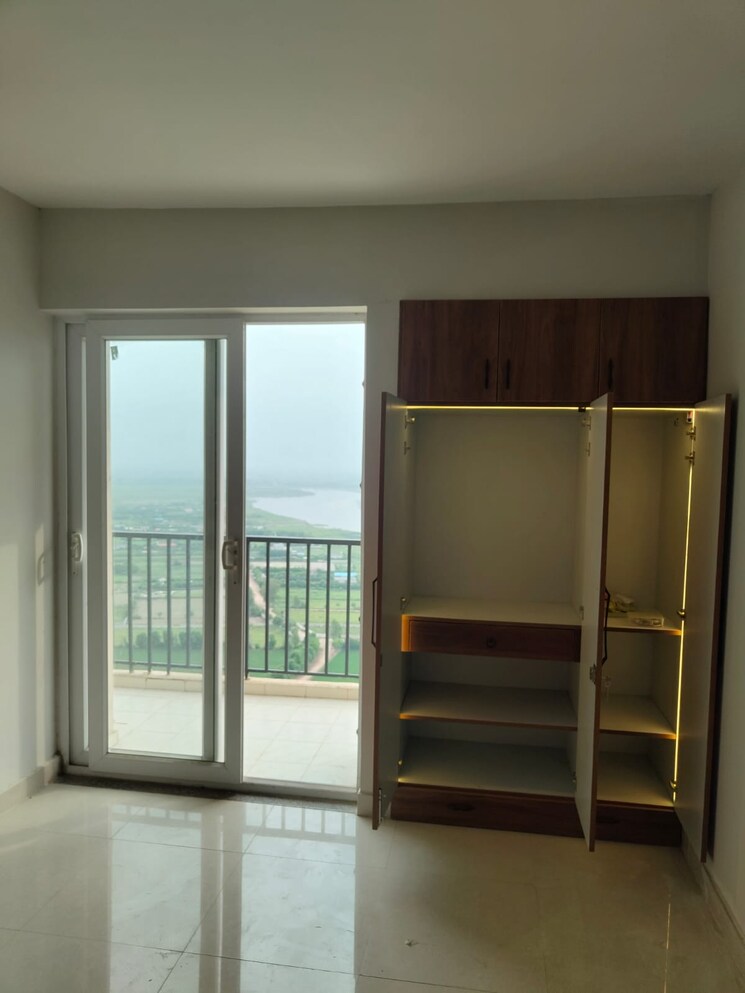 Room, tata-eureka-park 2 Bedroom 1100 Sq.Ft. Apartment In Sector 150 Noida 9189511