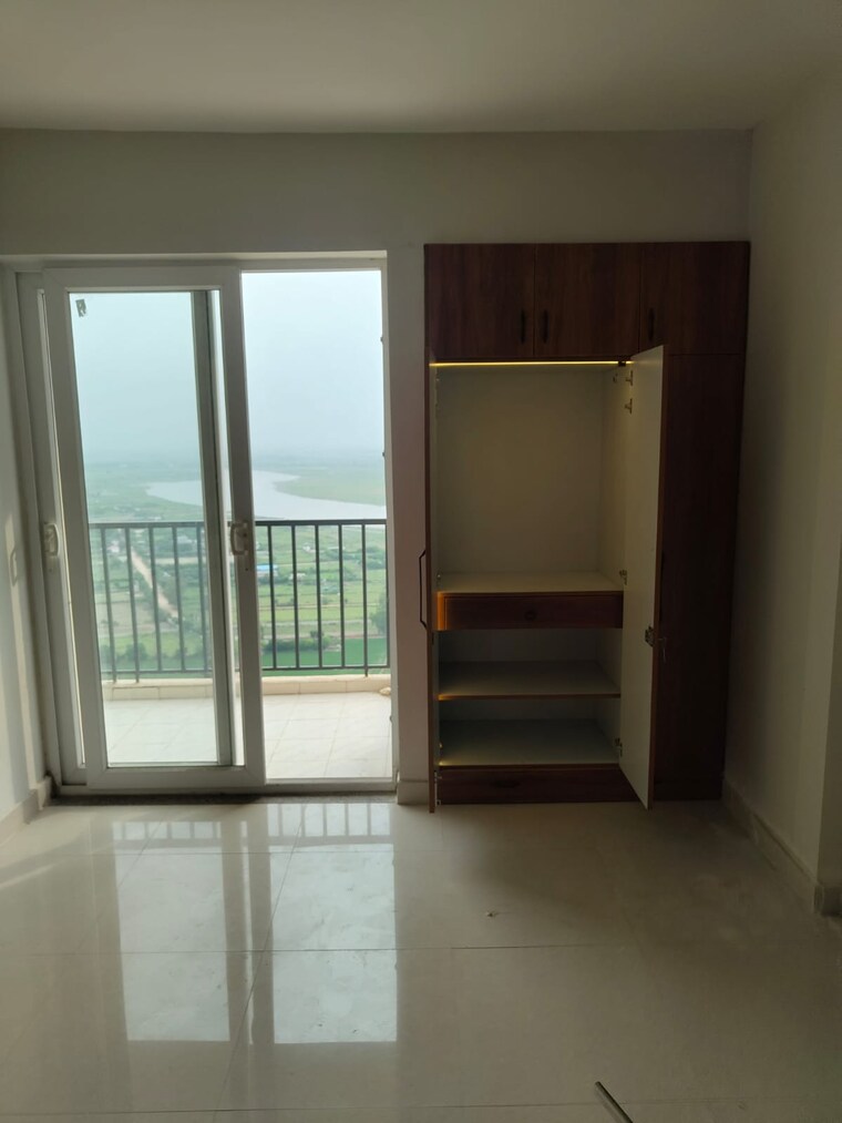 Room, tata-eureka-park 2 Bedroom 1100 Sq.Ft. Apartment In Sector 150 Noida 9189511