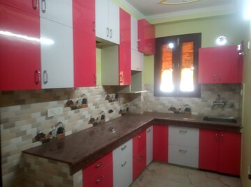 Kitchen in 2.5 BHK Builder Floor at Ansal Sushant Lok I, Sector 43 – for Rent
