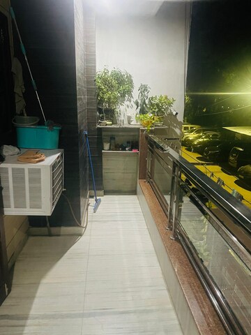 Kitchen in 2.5 BHK Builder Floor at Ansal Sushant Lok I, Sector 43 – for Rent