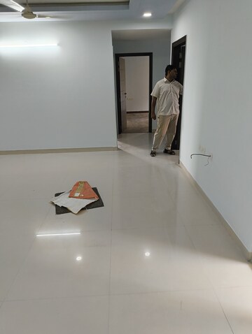 Room in 2 BHK Villa at Mansarovar Extension – for Rent