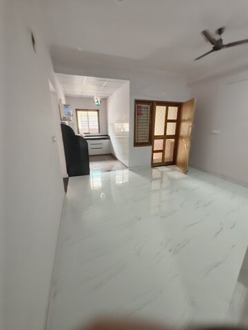 Room in 2 BHK Villa at Mansarovar Extension – for Rent