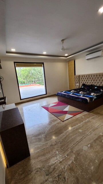 Bedroom in 5 BHK Villa at Sainik Farm – for Sale