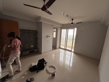 Room in 3 BHK Apartment at Tata Eureka Park, Sector 150 – for Sale