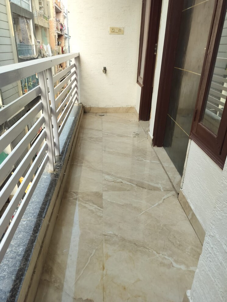 Balcony, chattarpur 1 Bedroom 480 Sq.Ft. Builder Floor In Chattarpur Delhi 9189579