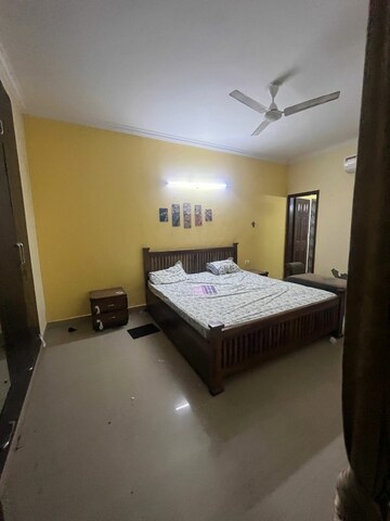 Bedroom in 3 BHK Apartment at Paramount Floraville, Sector 137 – for Rent