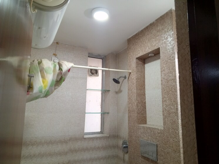 Bathroom, ganpati-apartments-gurgaon 3 Bedroom 1450 Sq.Ft. Apartment In Sector 56 Gurgaon 9189585