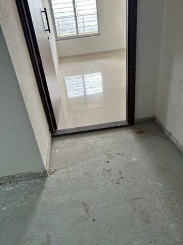 Room in 3 BHK Apartment at Gada Anutham, Hadapsar – for Rent