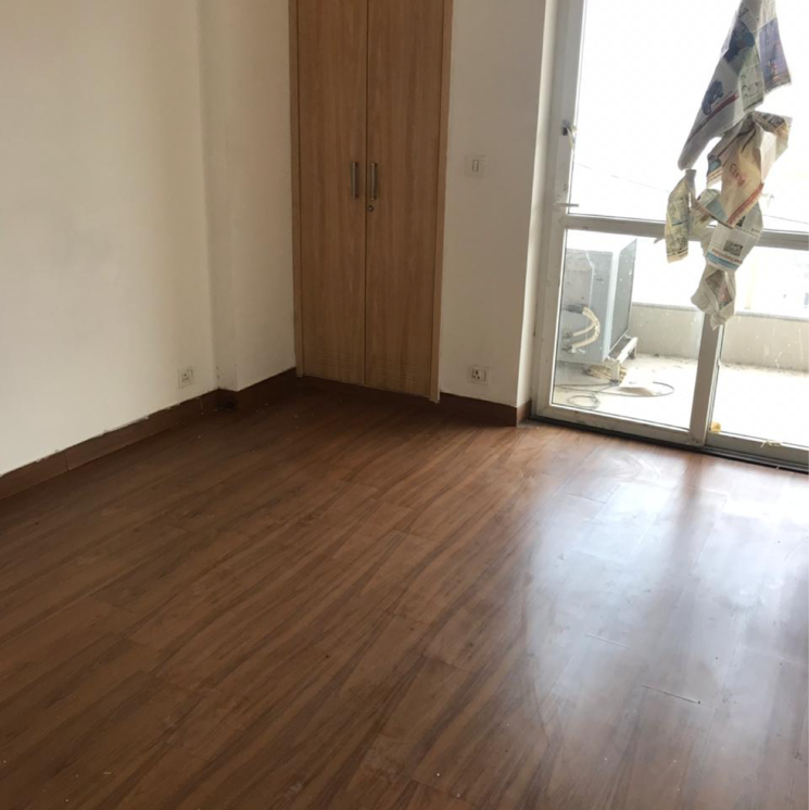 Room, bptp-the-resort 3.5 Bedroom 2200 Sq.Ft. Apartment In Mortzapur Faridabad 9189590