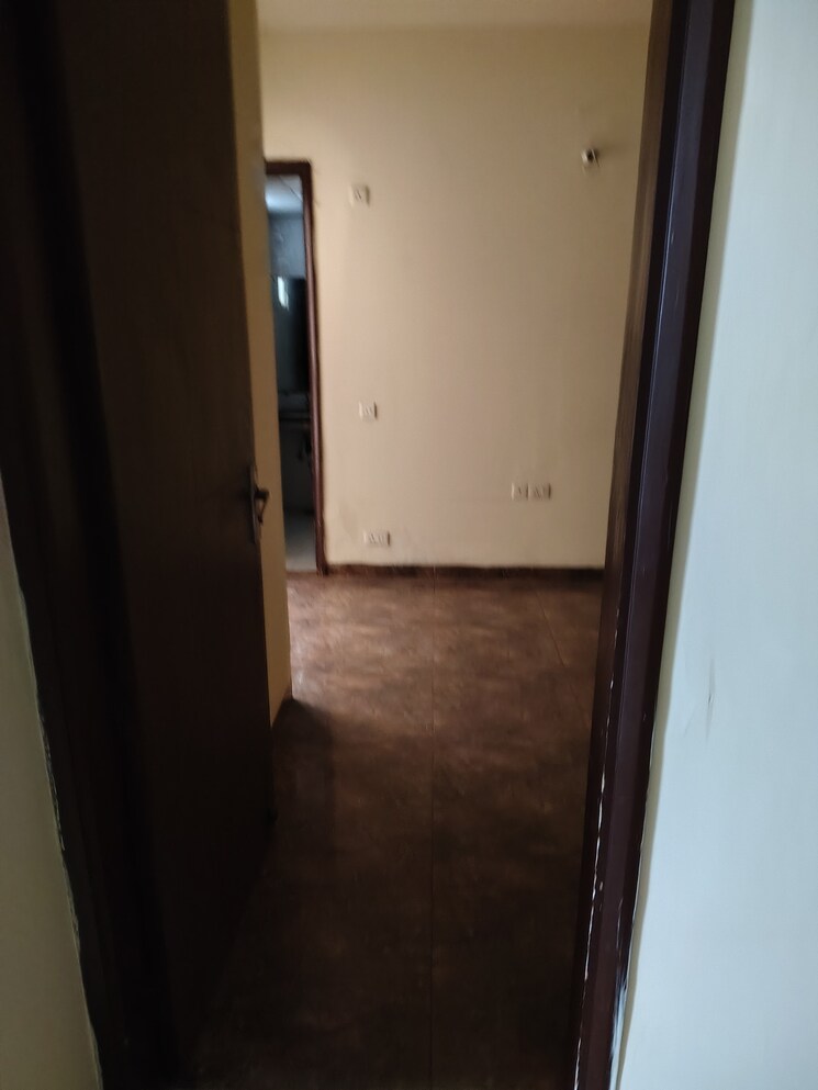 Bedroom, saya-zenith 3 Bedroom 1480 Sq.Ft. Apartment In Ahinsa Khand 2 Ghaziabad 9189601