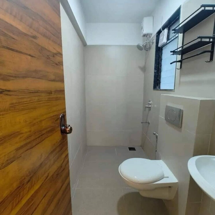 Bathroom, je-and-vee-om-trimurti 3 Bedroom 941 Sq.Ft. Apartment In Malad East Mumbai 9189613