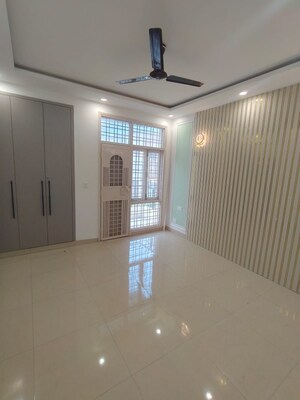 Living Room in 3 BHK Builder Floor at Sushant Lok 3, Sector 57 – for Sale