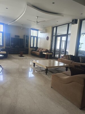 6 BHK Villa For Sale in Sainik Farm