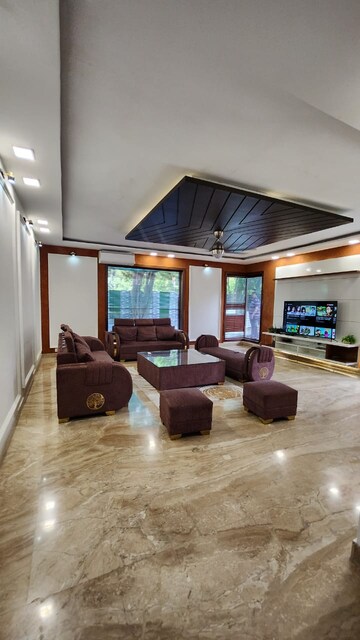 Living Room in 6 BHK Villa at Sainik Farm – for Sale