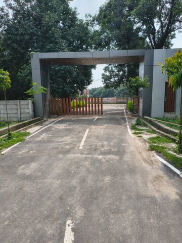  Plot – Exterior View View at Alambagh - for Sale