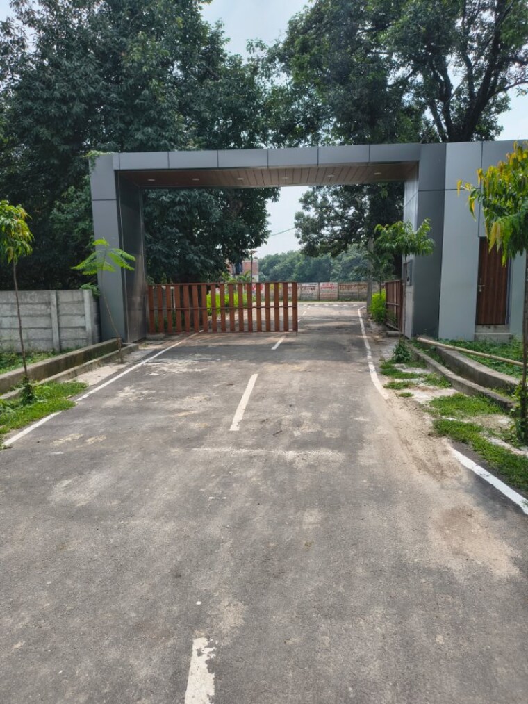 Exterior View, alambagh  1000 Sq.Ft. Plot In Alambagh Lucknow 9189619